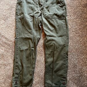 L.L. Bean Women's Olive Cropoed Straight Leg Pants